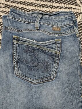 Silver Jeans Light Blue Bootcut Jeans with Embroidered Back Pocket W34/L33